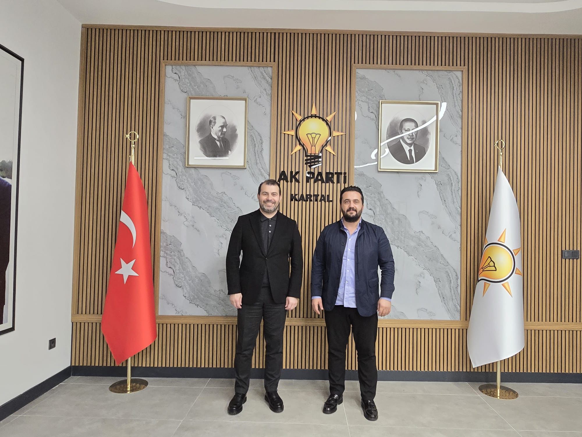 Tuzla İlçe Başkanımız Sayın Şeref Çolak Yeni ilçe binamızı ziyaret etti.