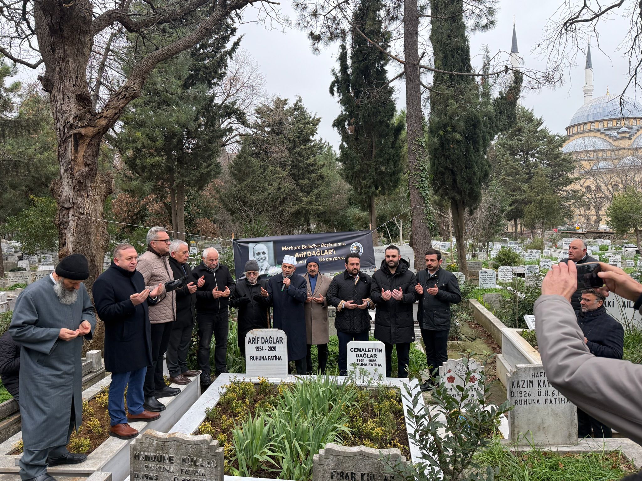 İlçe Başkanımız Sn. Haydar Göksoy Öncülüğünde Merhum Başkanımız Arif Dağlar’ı Dualarla Yâd Ettik